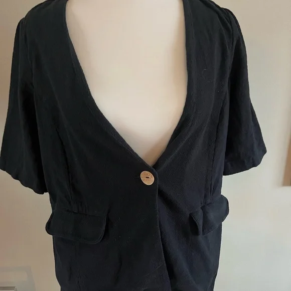 Free People Women’s small black short sleeve blazer with matching skirt - Picture 4 of 14